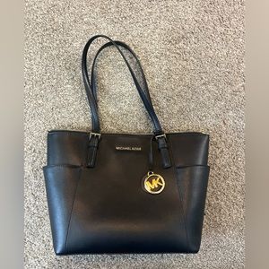 Micheal Kors bag